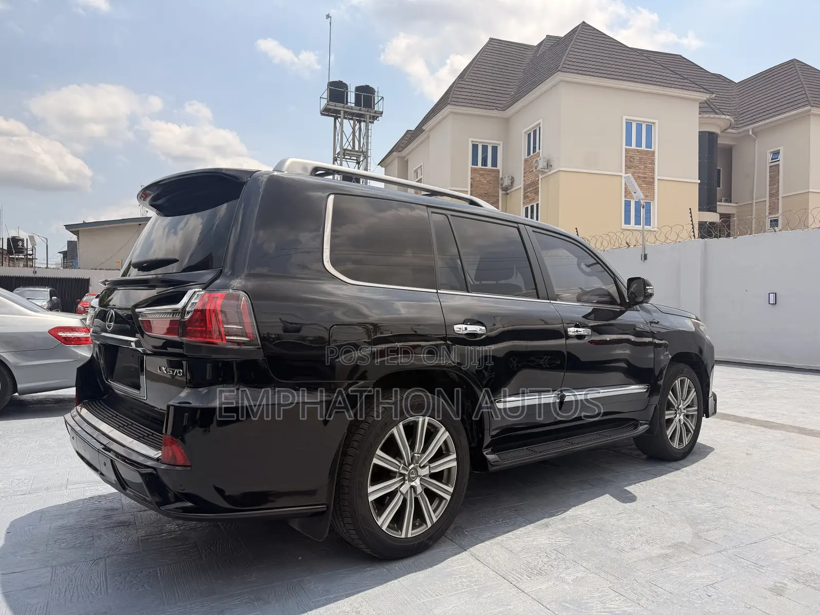 Lexus LX 570 AWD 2014 Black