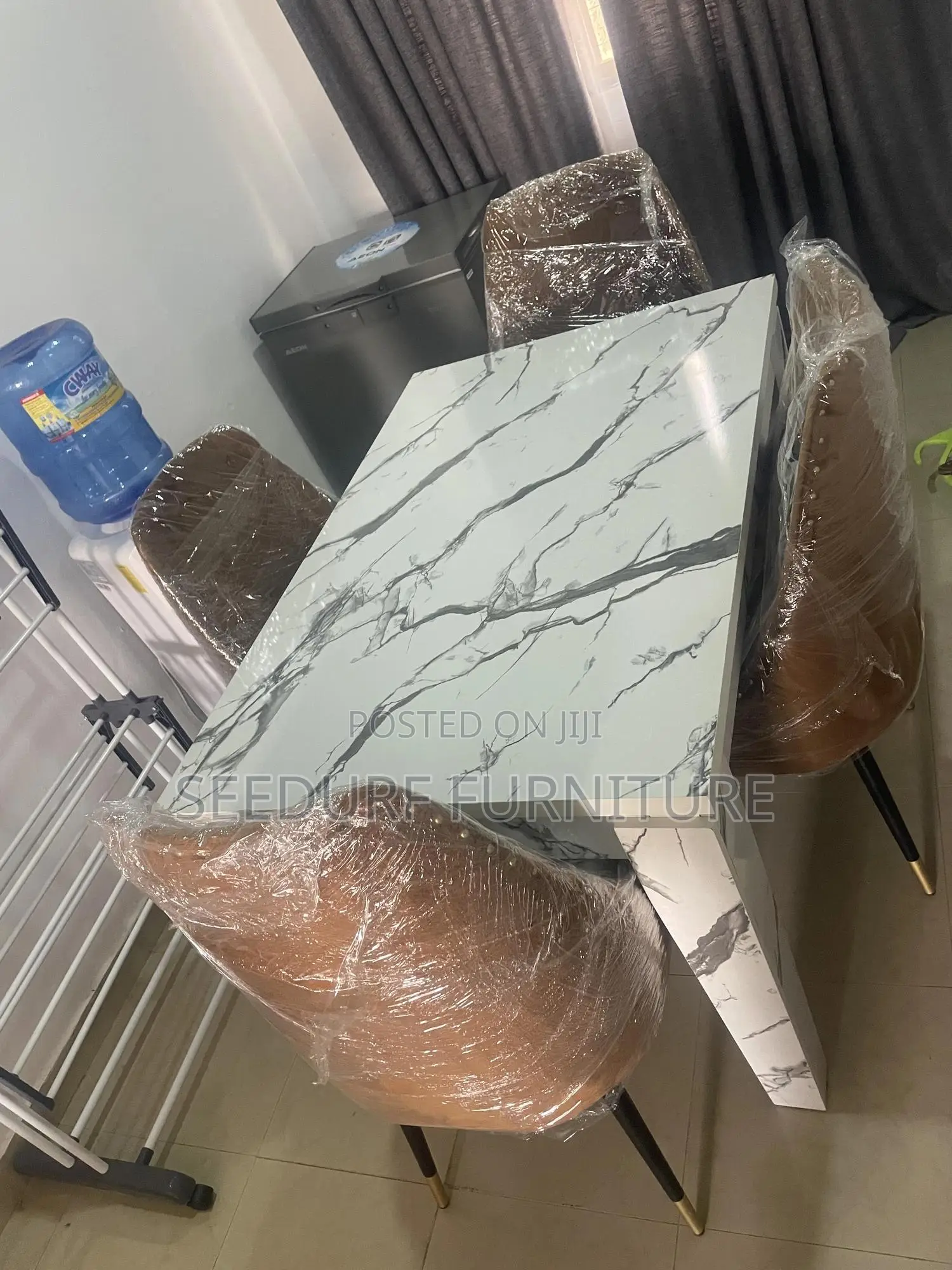 A 4 Seat Dinning Set Available on Demand