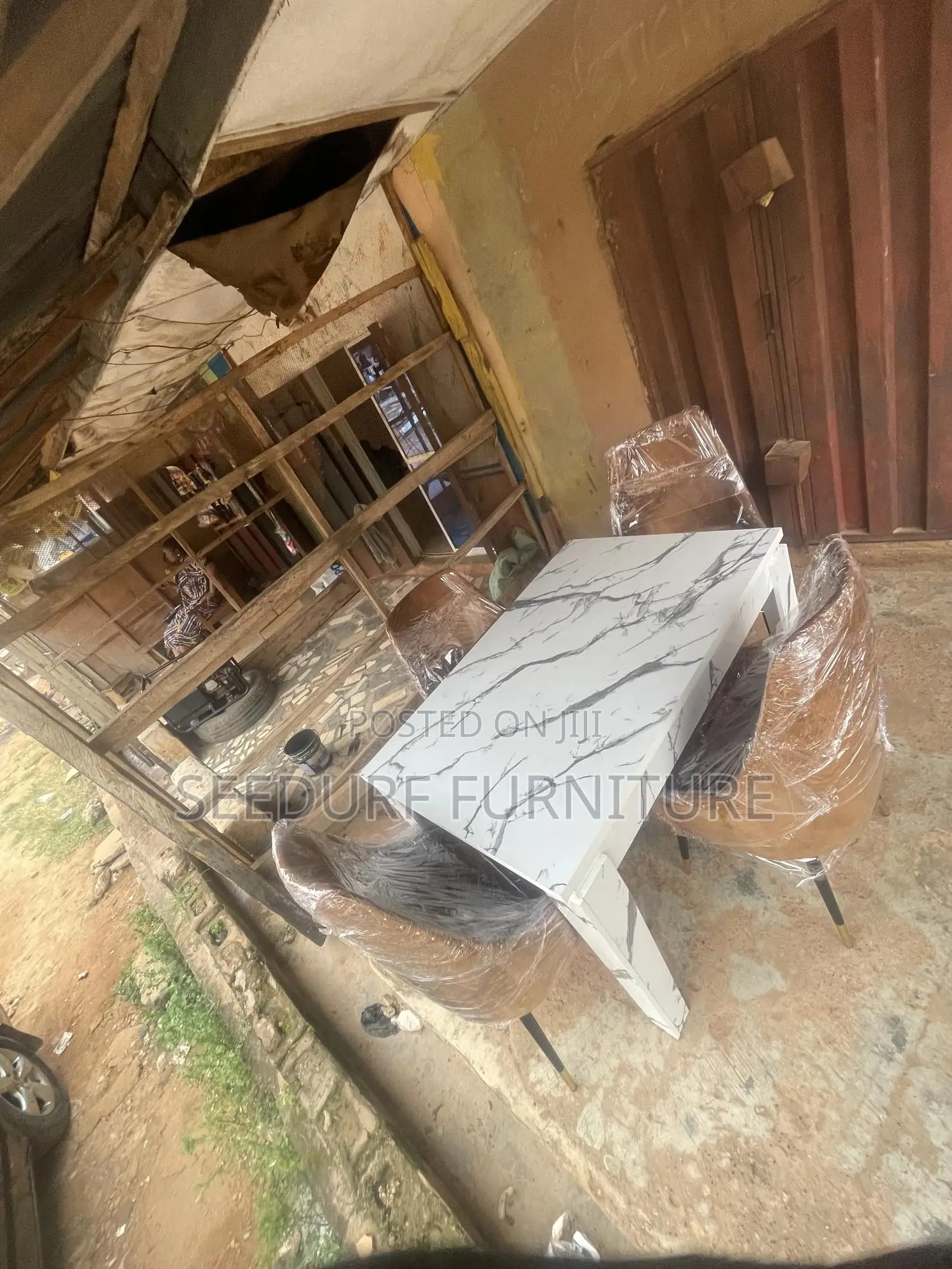 A 4 Seat Dinning Set Available on Demand