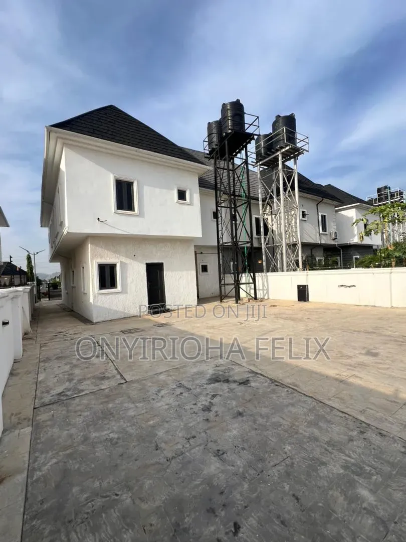 4bdrm Duplex in Karsana for sale