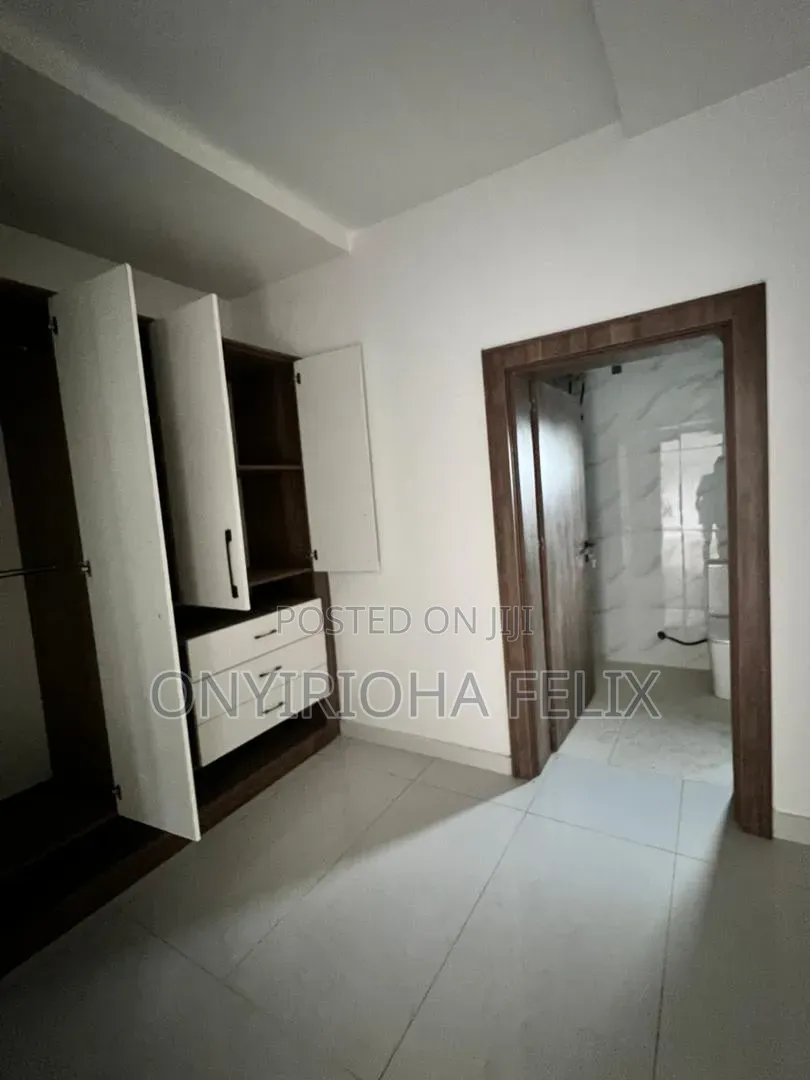 4bdrm Duplex in Karsana for sale