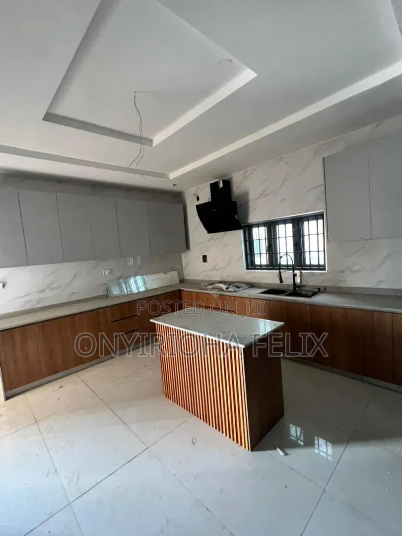 4bdrm Duplex in Karsana for sale