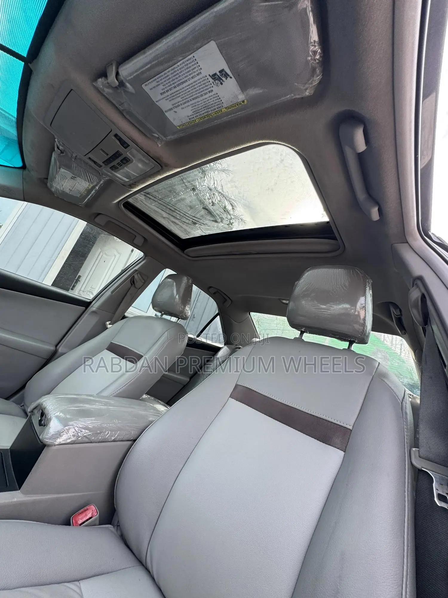 Toyota Camry XLE 4dr Sedan (2.5L 4cyl 6A) 2013 Gray