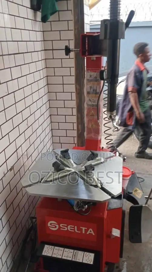 Tire Changer Machine