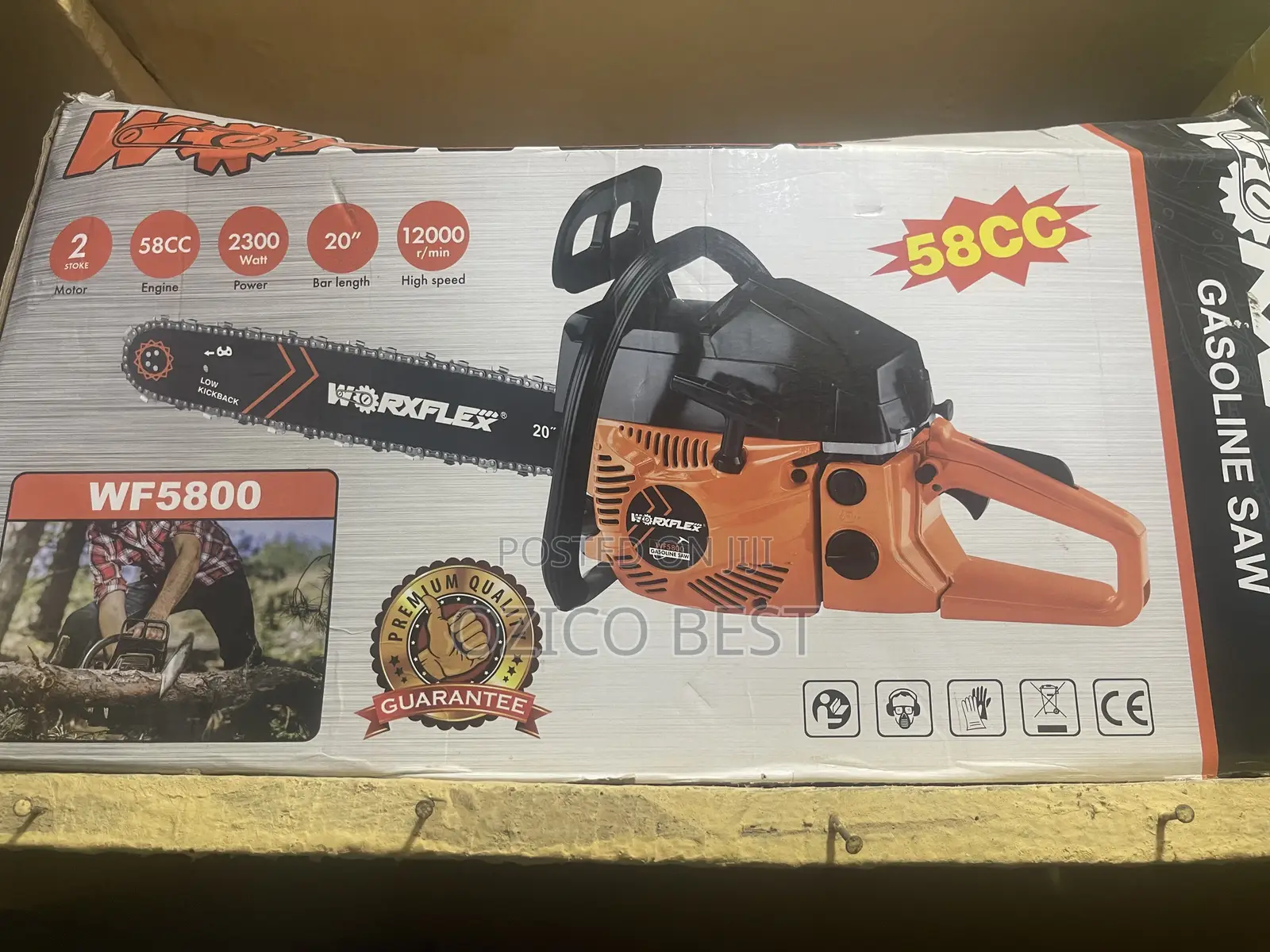 Gasoline Chainsaw.