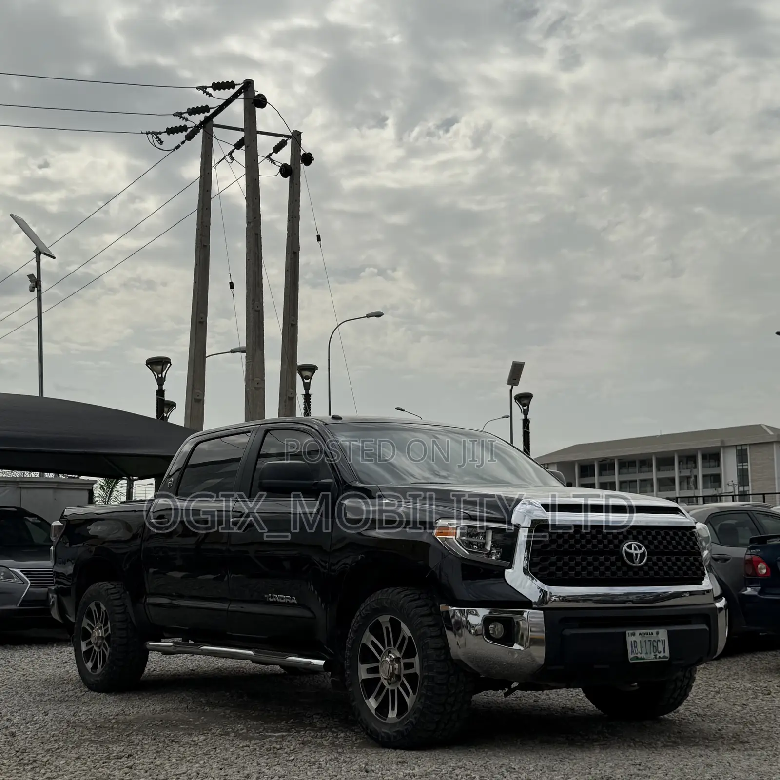 Toyota Tundra 2013 Black