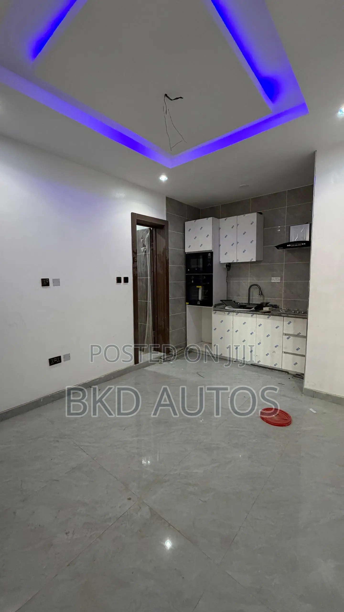 2bdrm Apartment in Surulere for sale