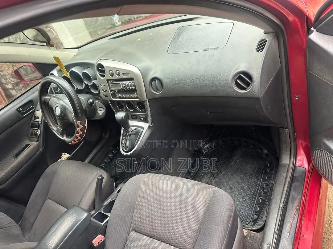 Pontiac Vibe 2005 Red