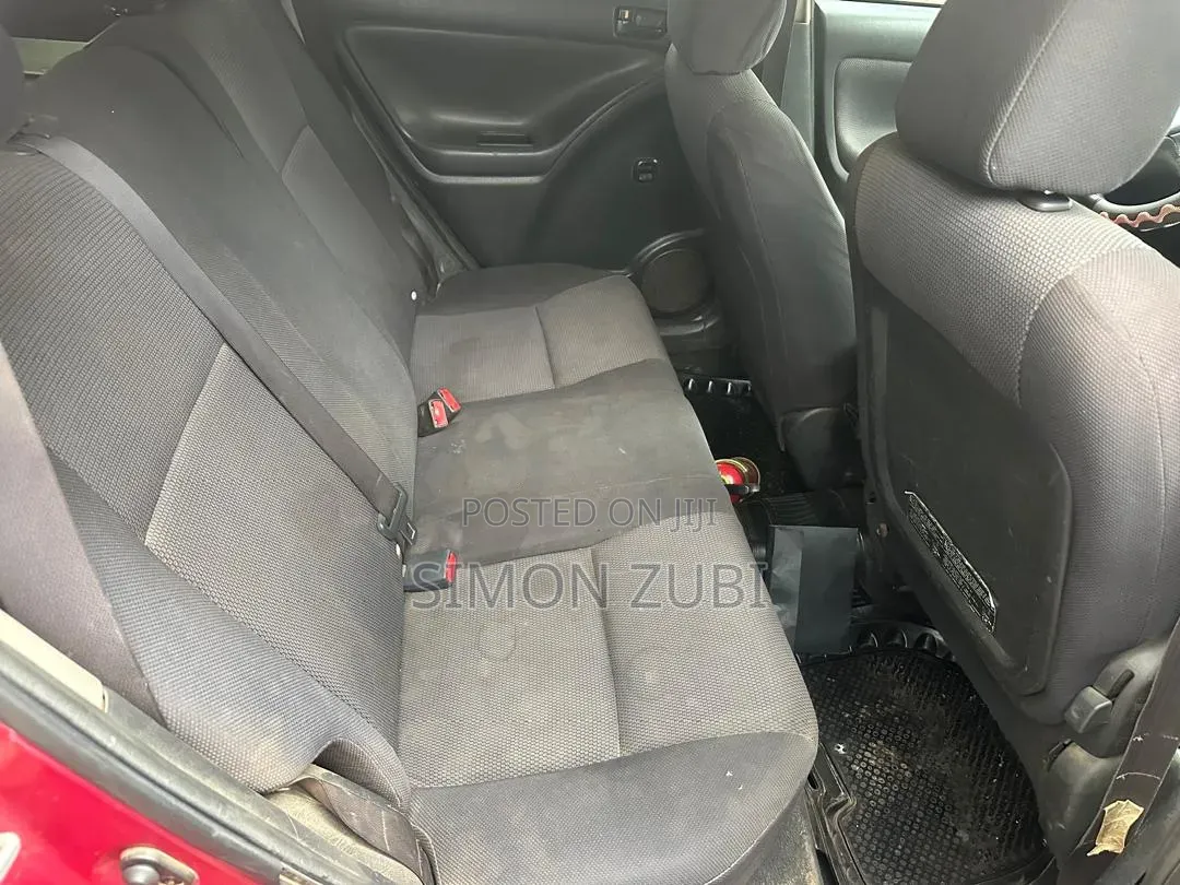 Pontiac Vibe 2005 Red
