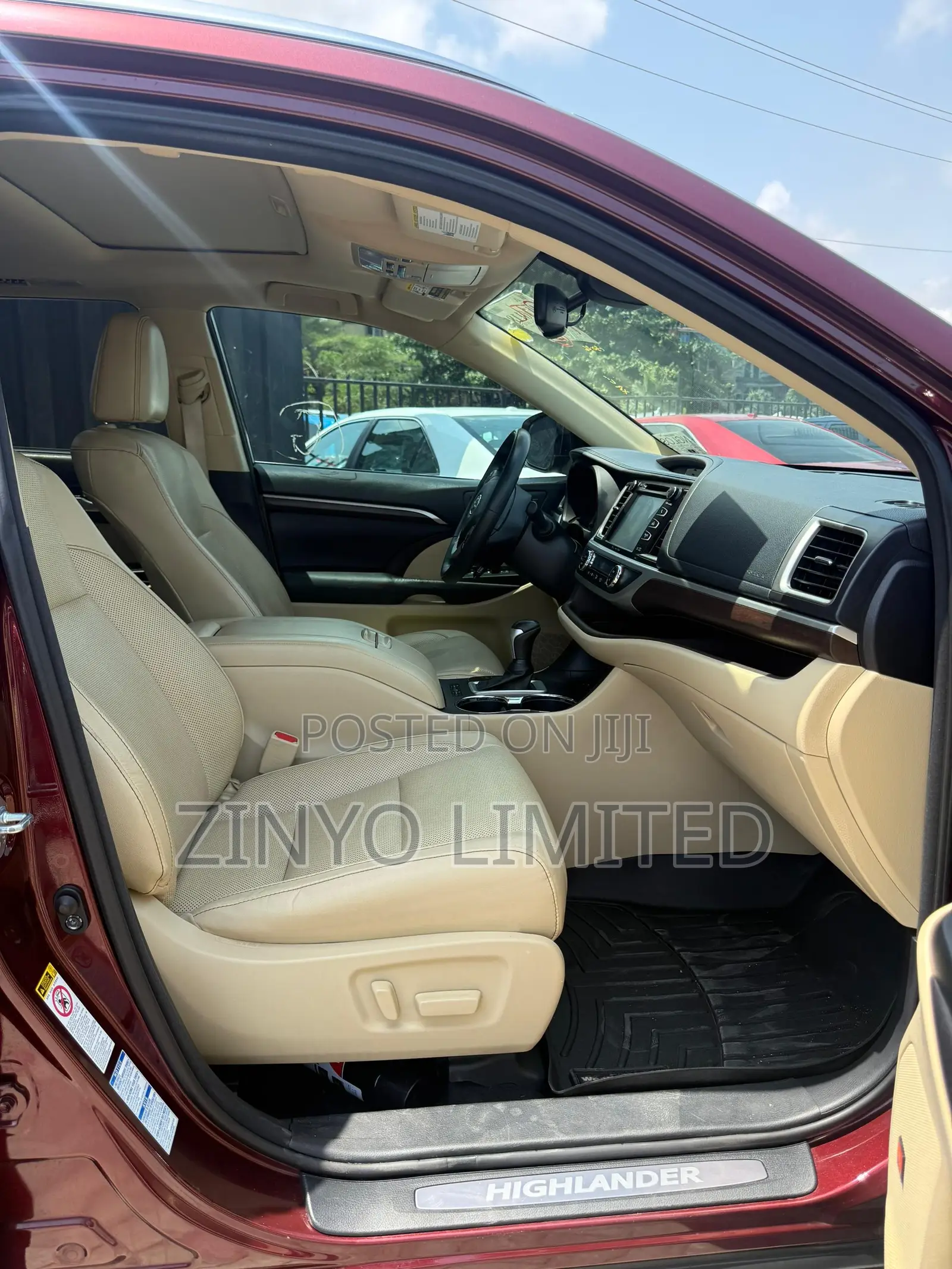 Toyota Highlander XLE V6 4x2 (3.5L 6cyl 6A) 2016
