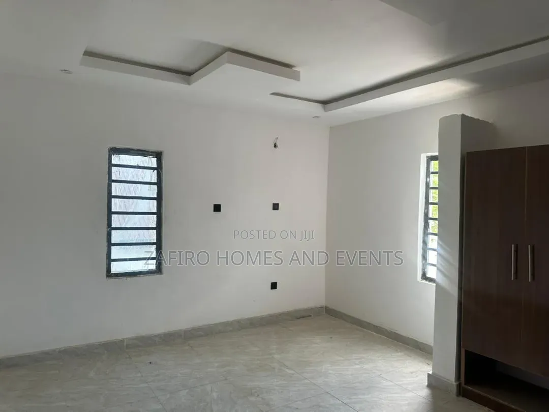4bdrm Duplex in Dejo Oyelese Old, Ibadan for sale
