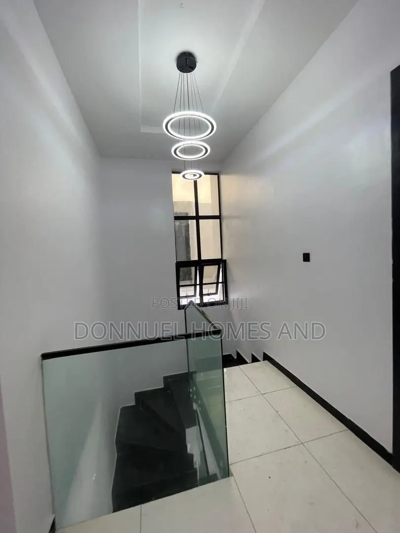 4bdrm Townhouse / Terrace in Ikate for rent
