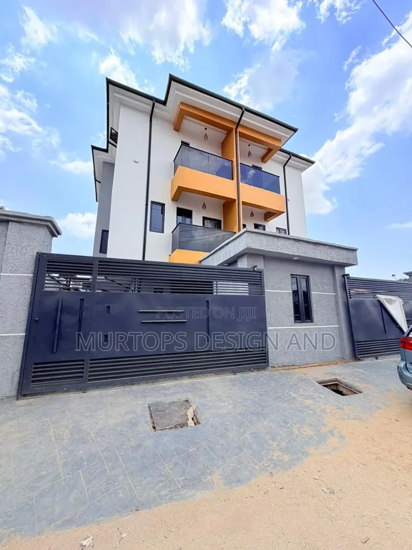 4bdrm Duplex in Aguda / Surulere for sale