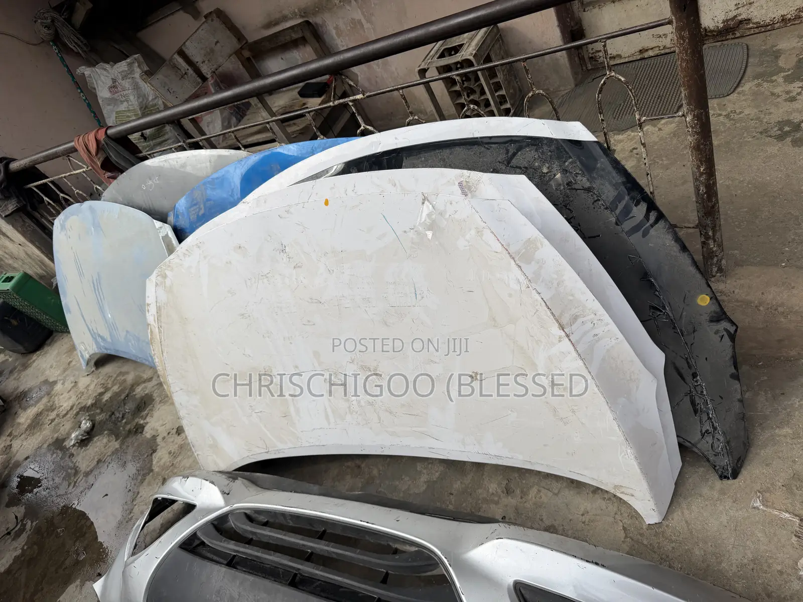 Bonnet Elentra Gt 2013