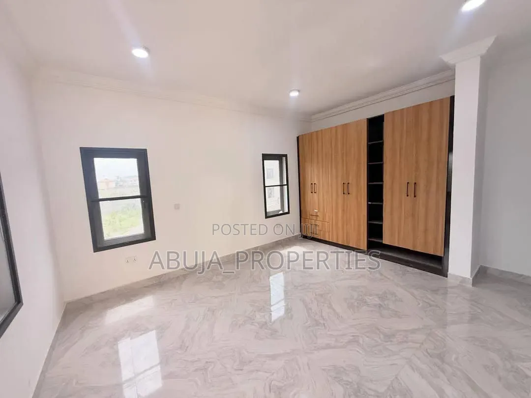 3bdrm Apartment in Katampe (Main) for sale