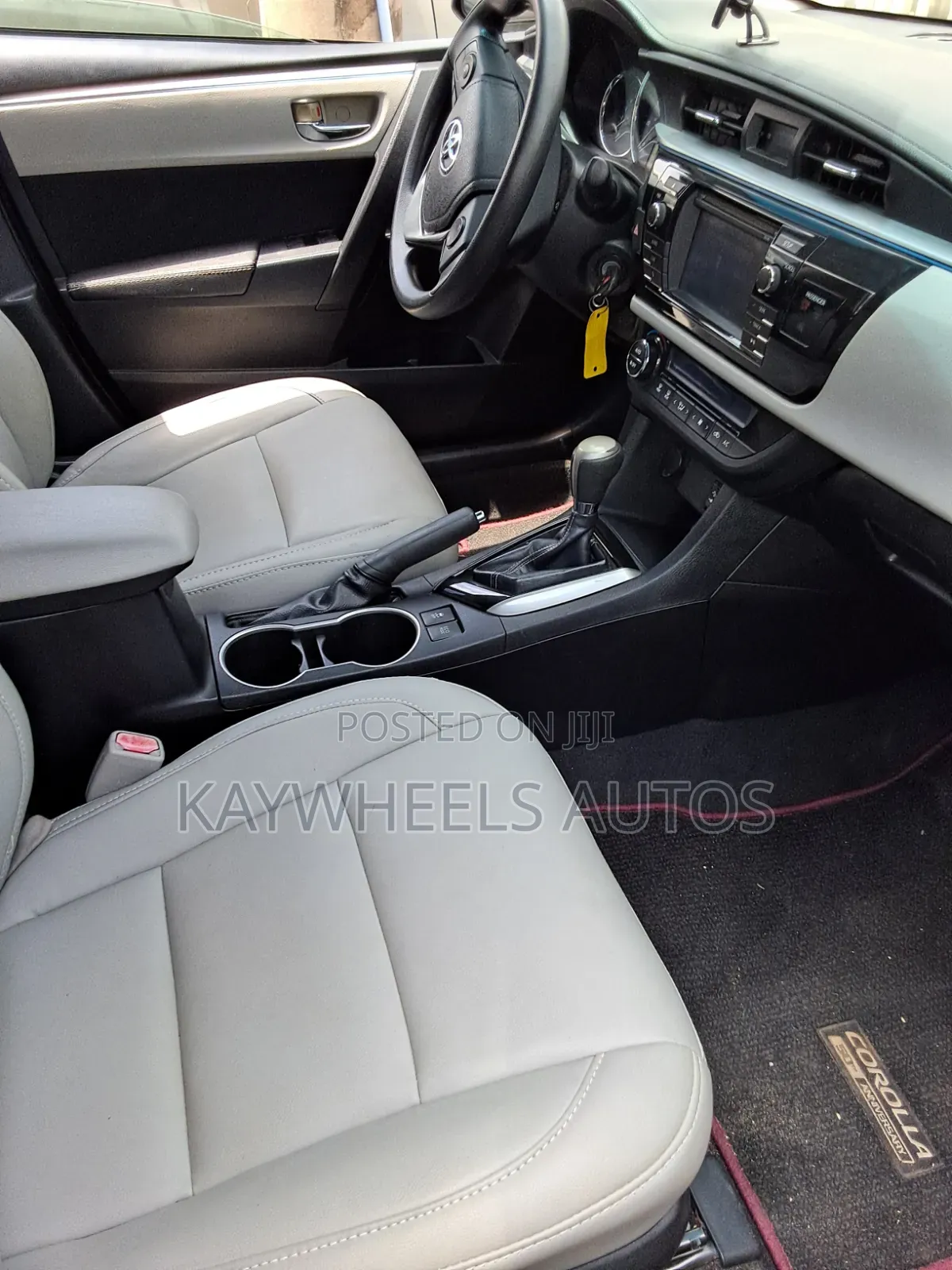 Toyota Corolla LE Eco Plus 4dr Sedan (1.8L 4cyl CVT) 2015 Gray