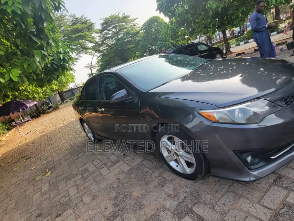 Toyota Camry 2013 Gray