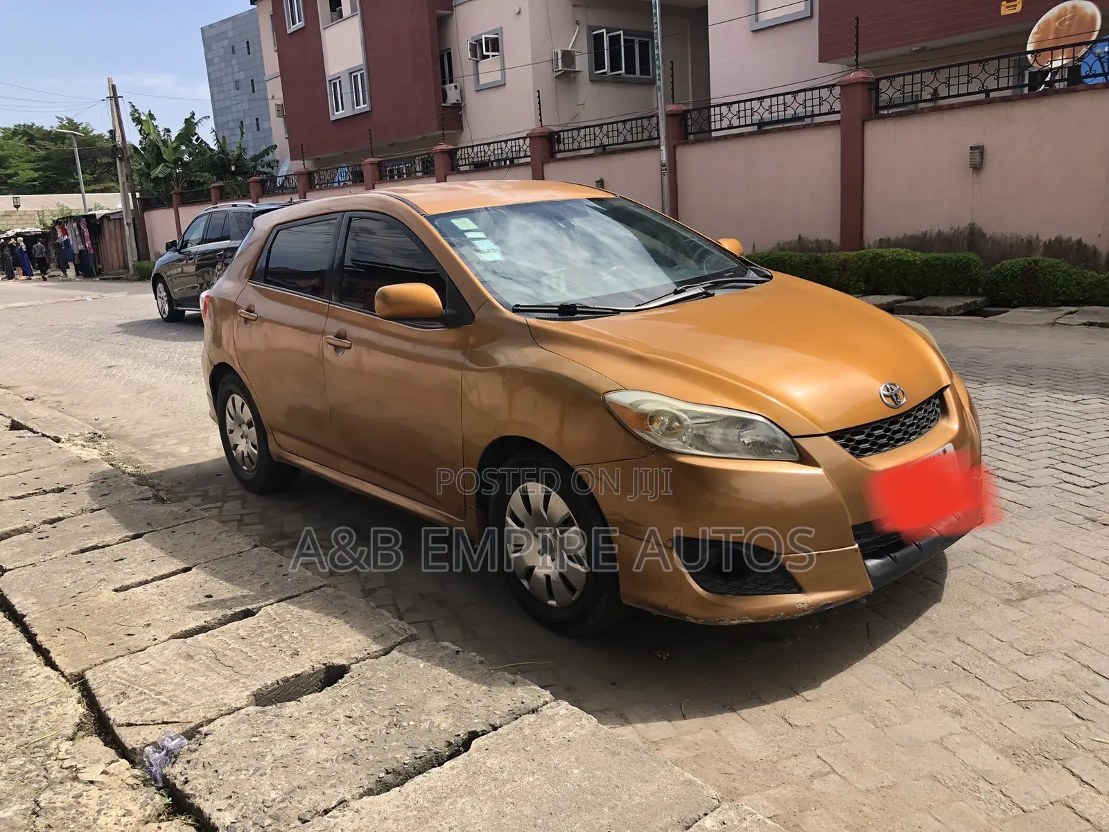 Toyota Matrix 2010 Yellow