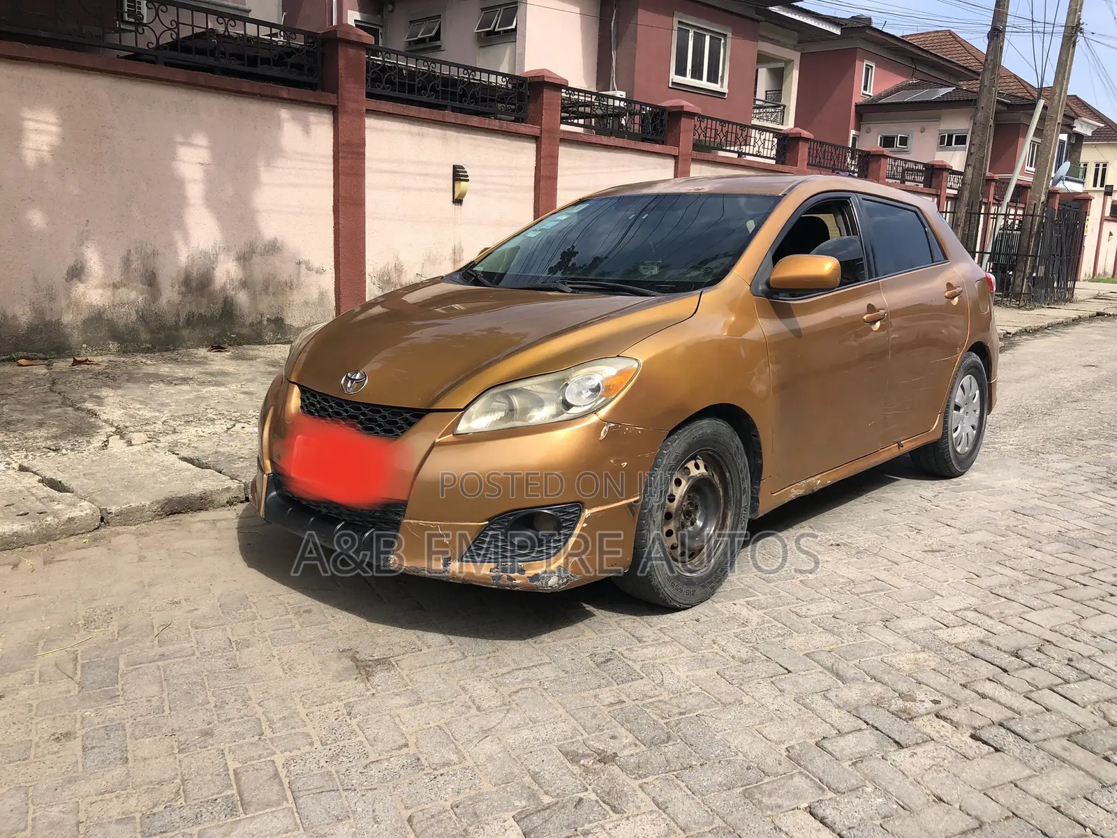 Toyota Matrix 2010 Yellow