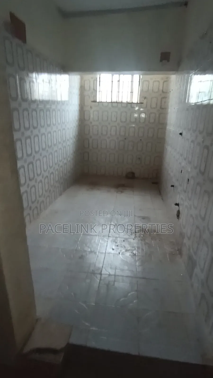 12bdrm Block of Flats in Ikotun / Ikotun/Igando for sale