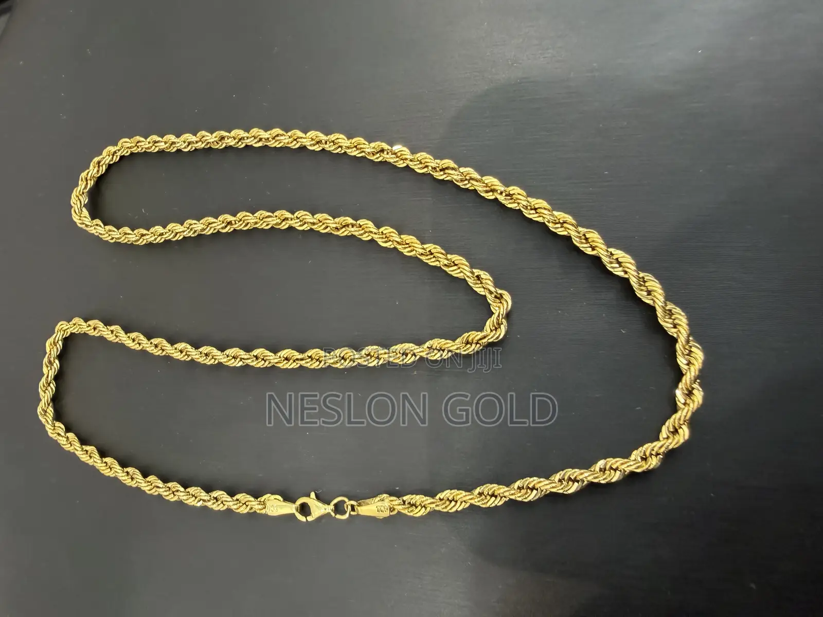 Pure Italy 750 Tested 18karat Twisted Design Necklace