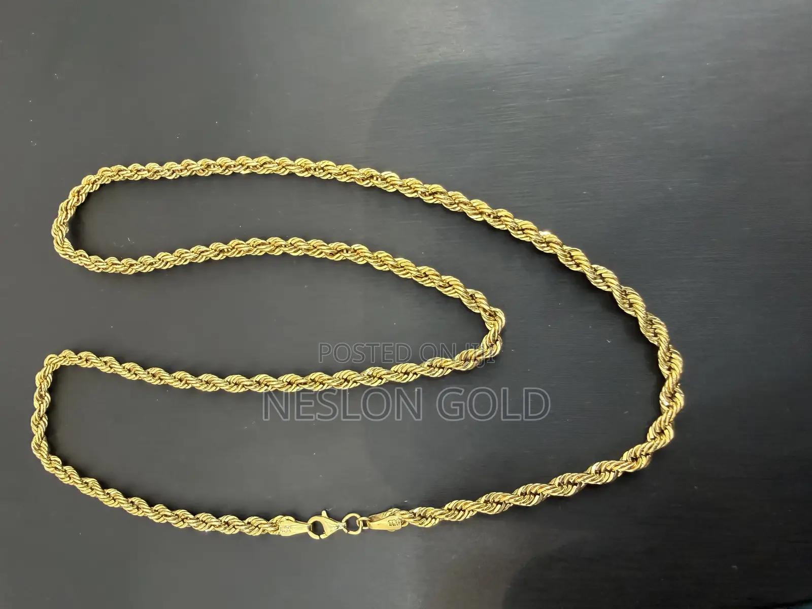 Pure Italy 750 Tested 18karat Twisted Design Necklace