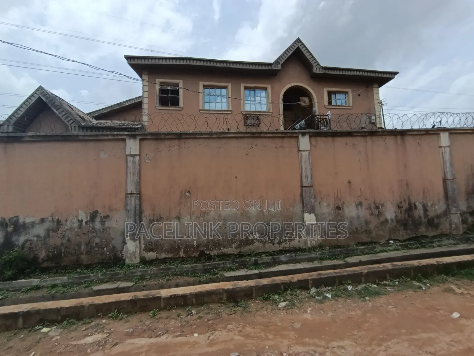 12bdrm Block of Flats in Ipaja Road for sale