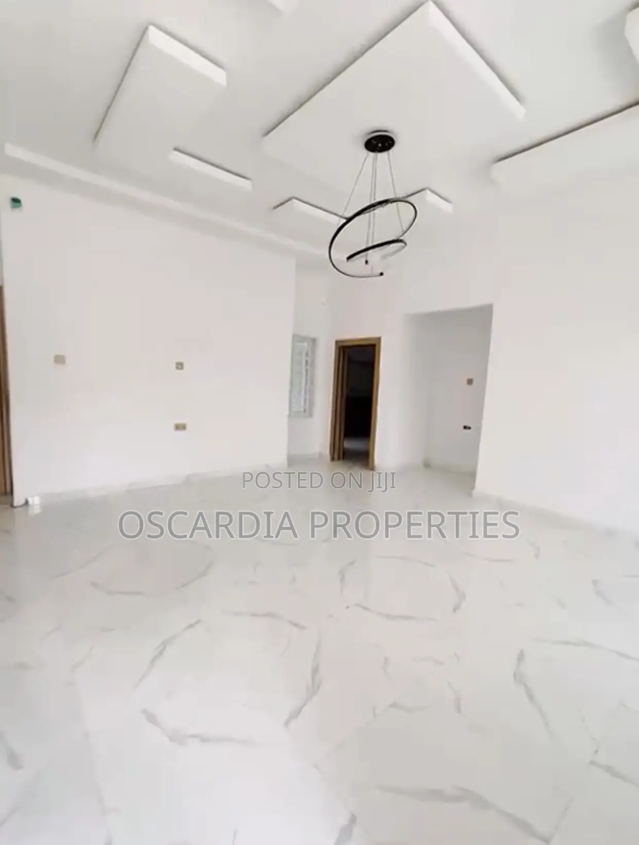 3bdrm Bungalow in Awoyaya for sale