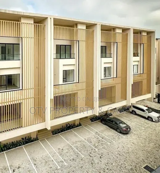 5bdrm Townhouse/Terrace in Banana Island for sale