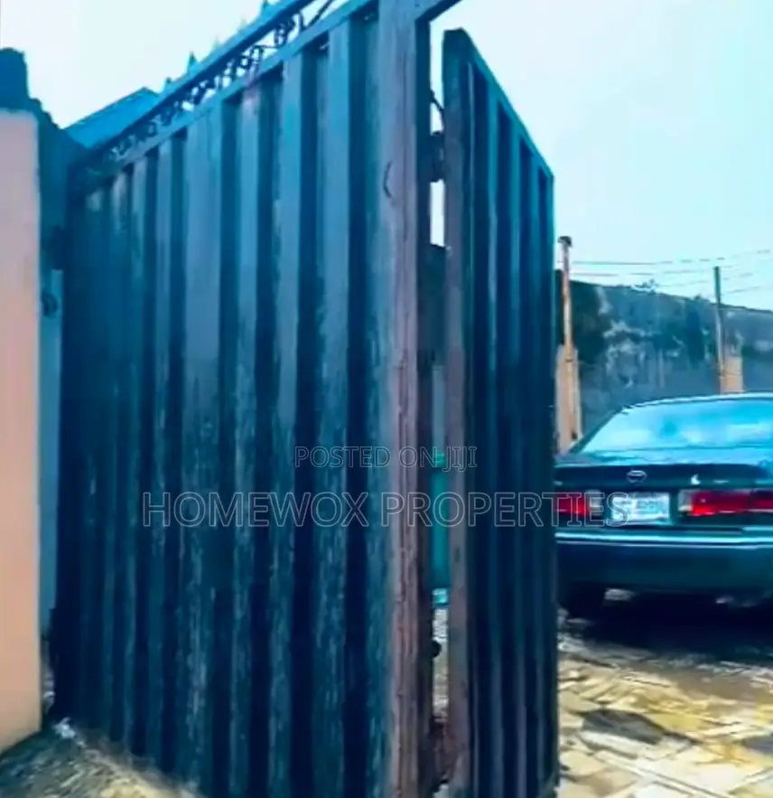 2bdrm Apartment in Obio-Akpor for sale