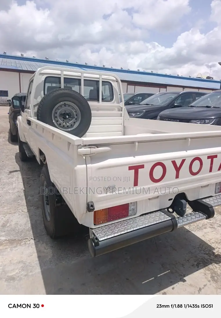 Toyota Land Cruiser 2024 White