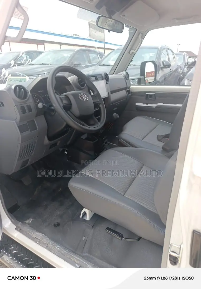 Toyota Land Cruiser 2024 White