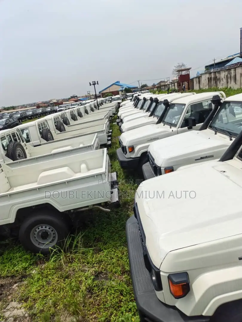Toyota Land Cruiser 2024 White