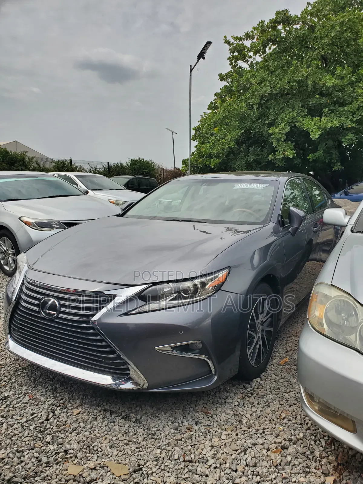 Lexus ES 2016 Gray