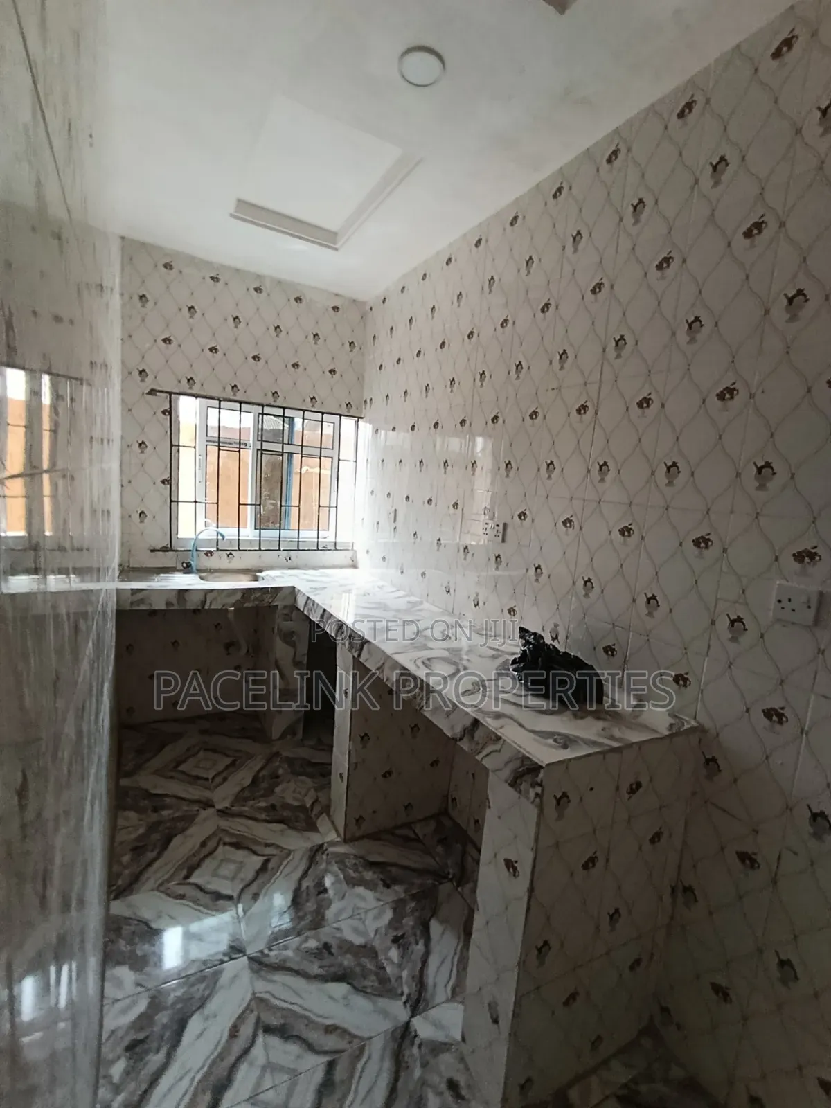 Mini Flat in Ayobo for rent