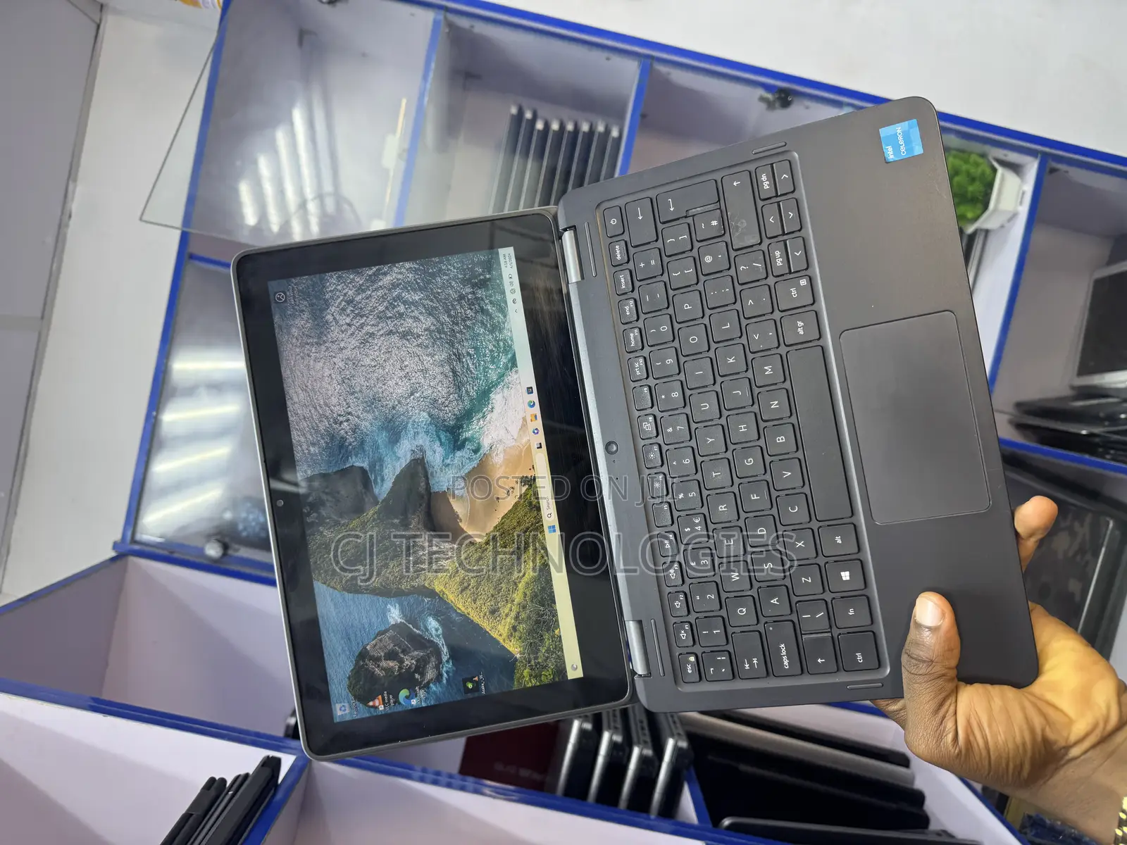 Laptop Dell Latitude 3120 4GB Intel Celeron SSD 60GB