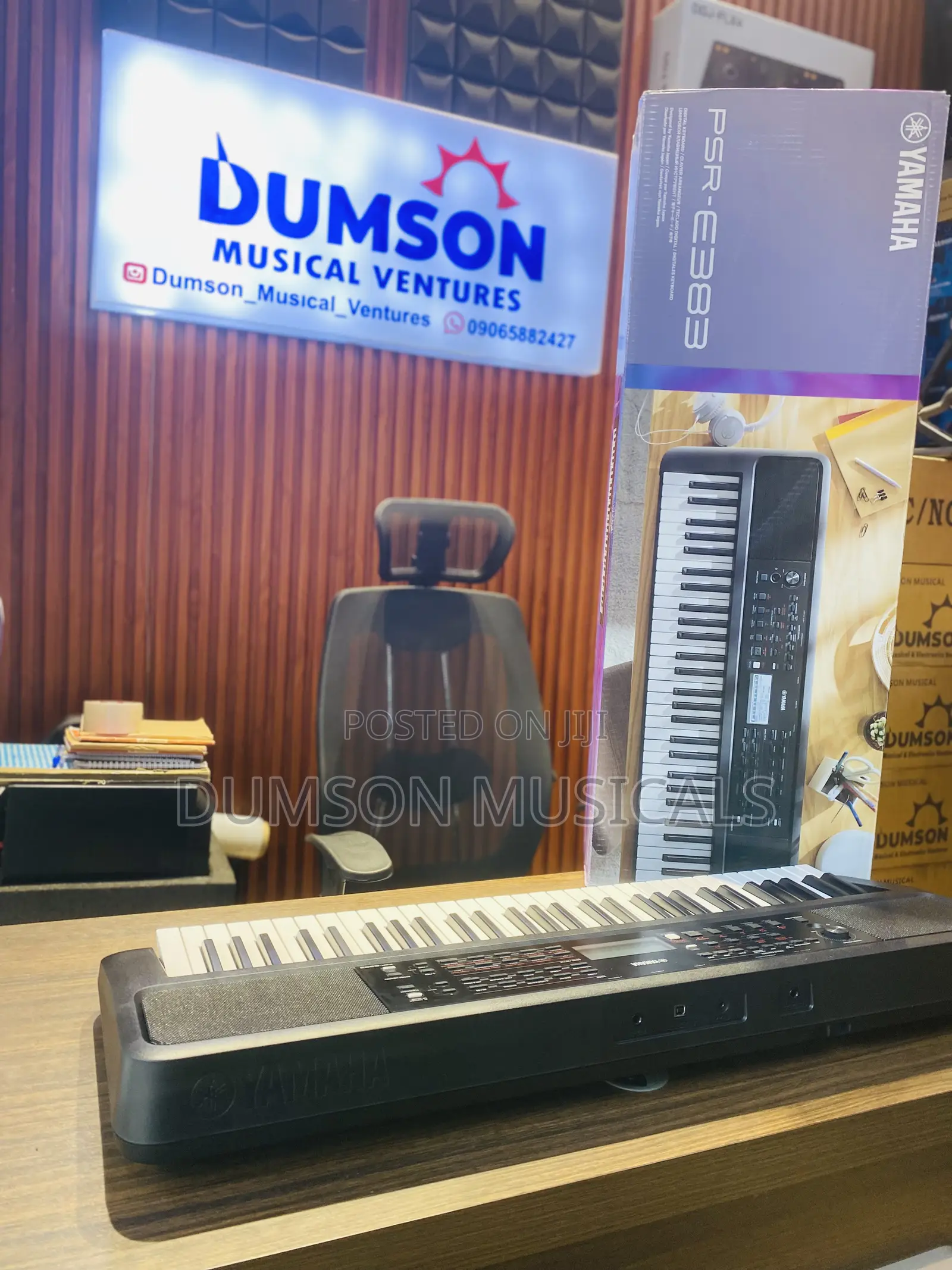 Yamaha PSR E383 With Keyboard Stand and Original Adapter