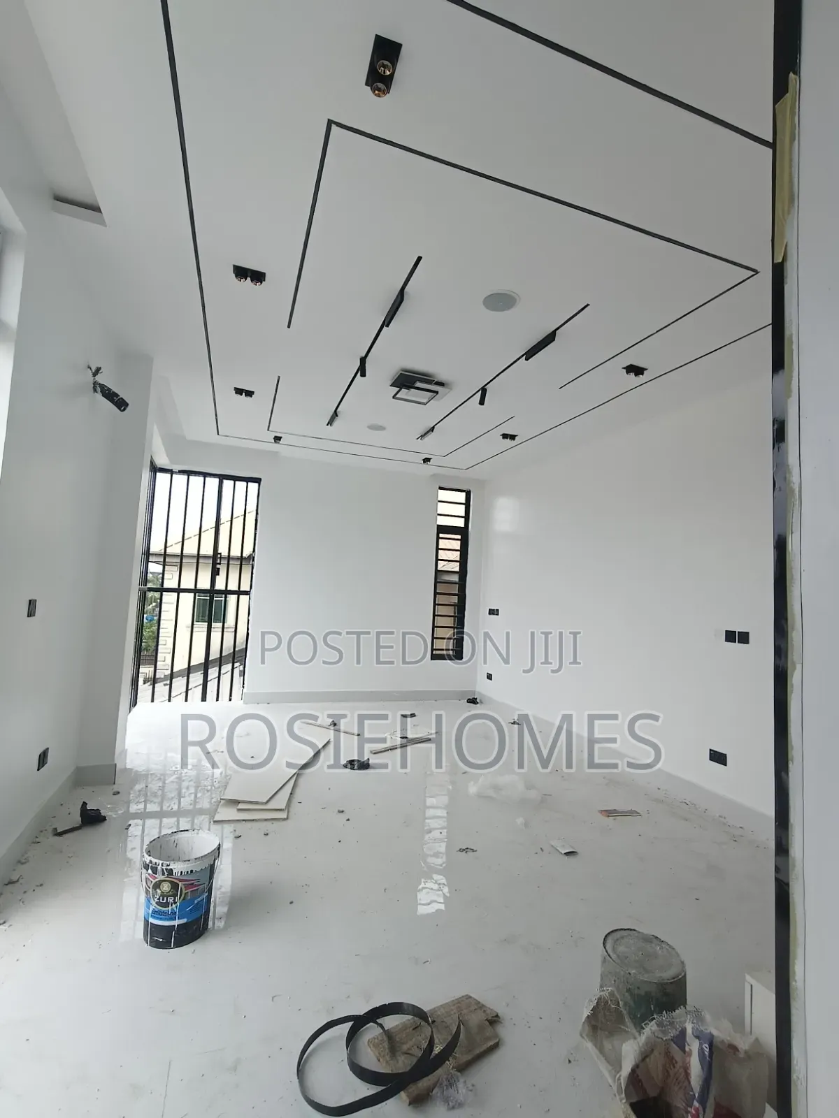 5bdrm Duplex in Diamond Estate, Sangotedo for sale