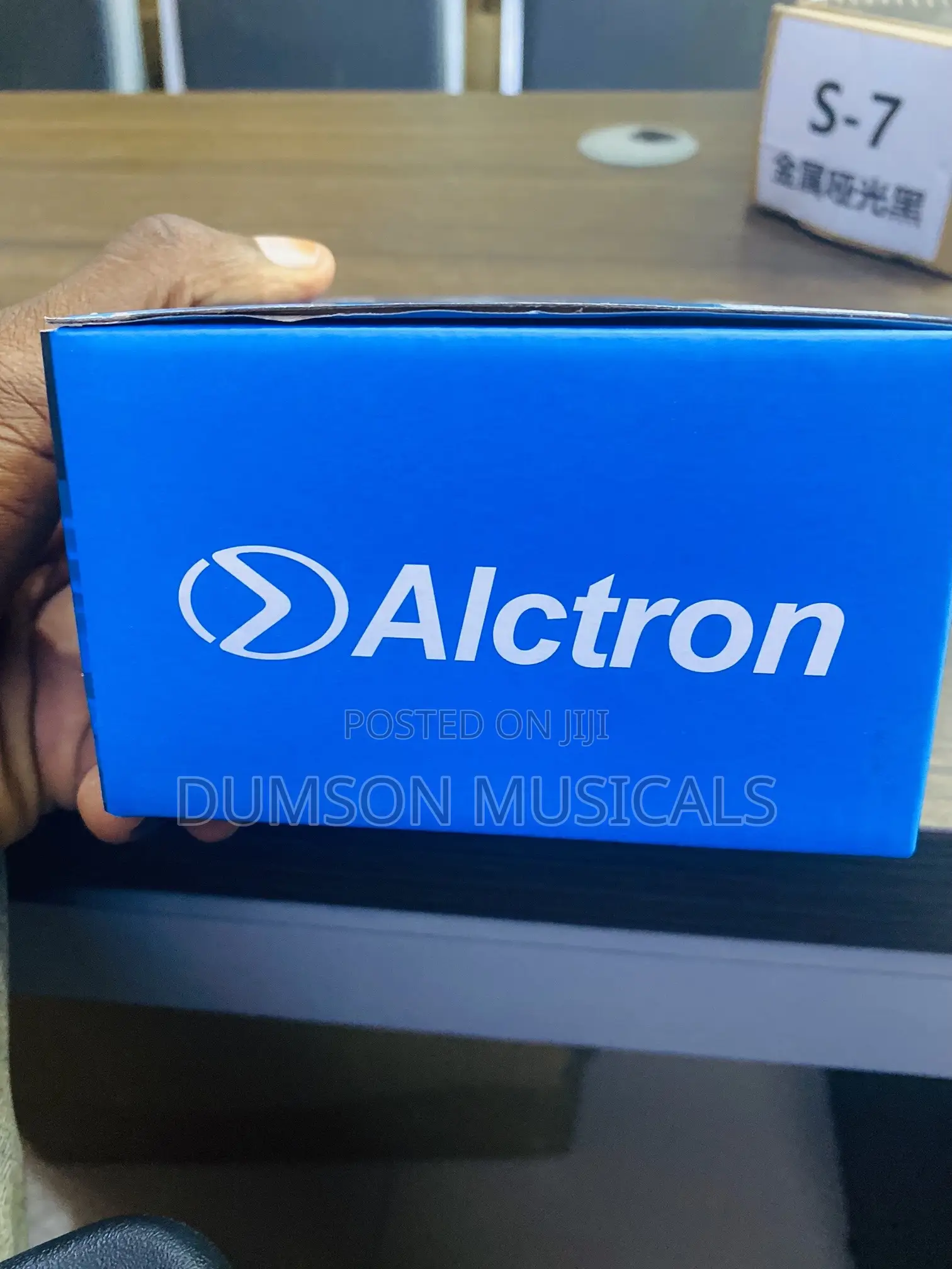 Alctron Ha4 4 Channels Headphone Amplifier