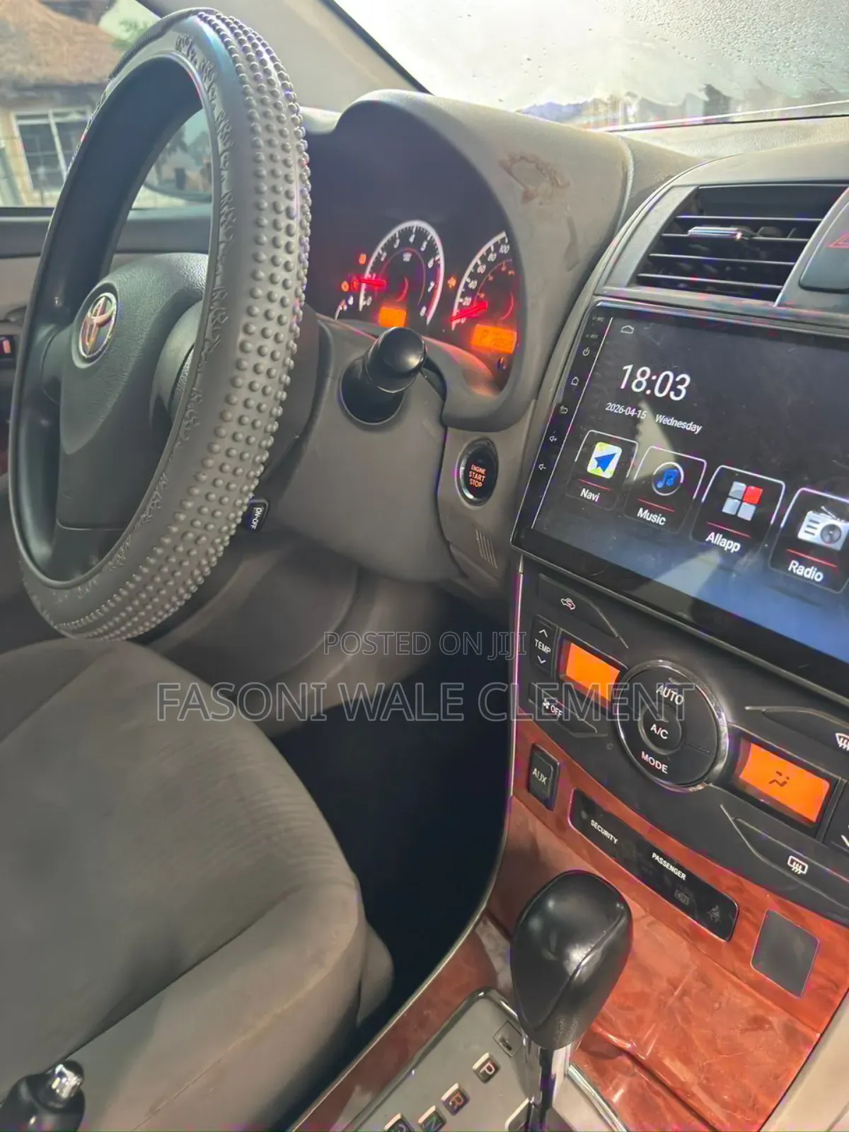 Toyota Corolla LE 4dr Sedan (1.8L 4cyl 4A) 2010 Gray