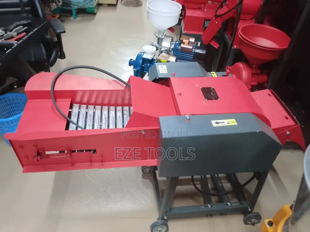 Chaff Cutter With Conveyor