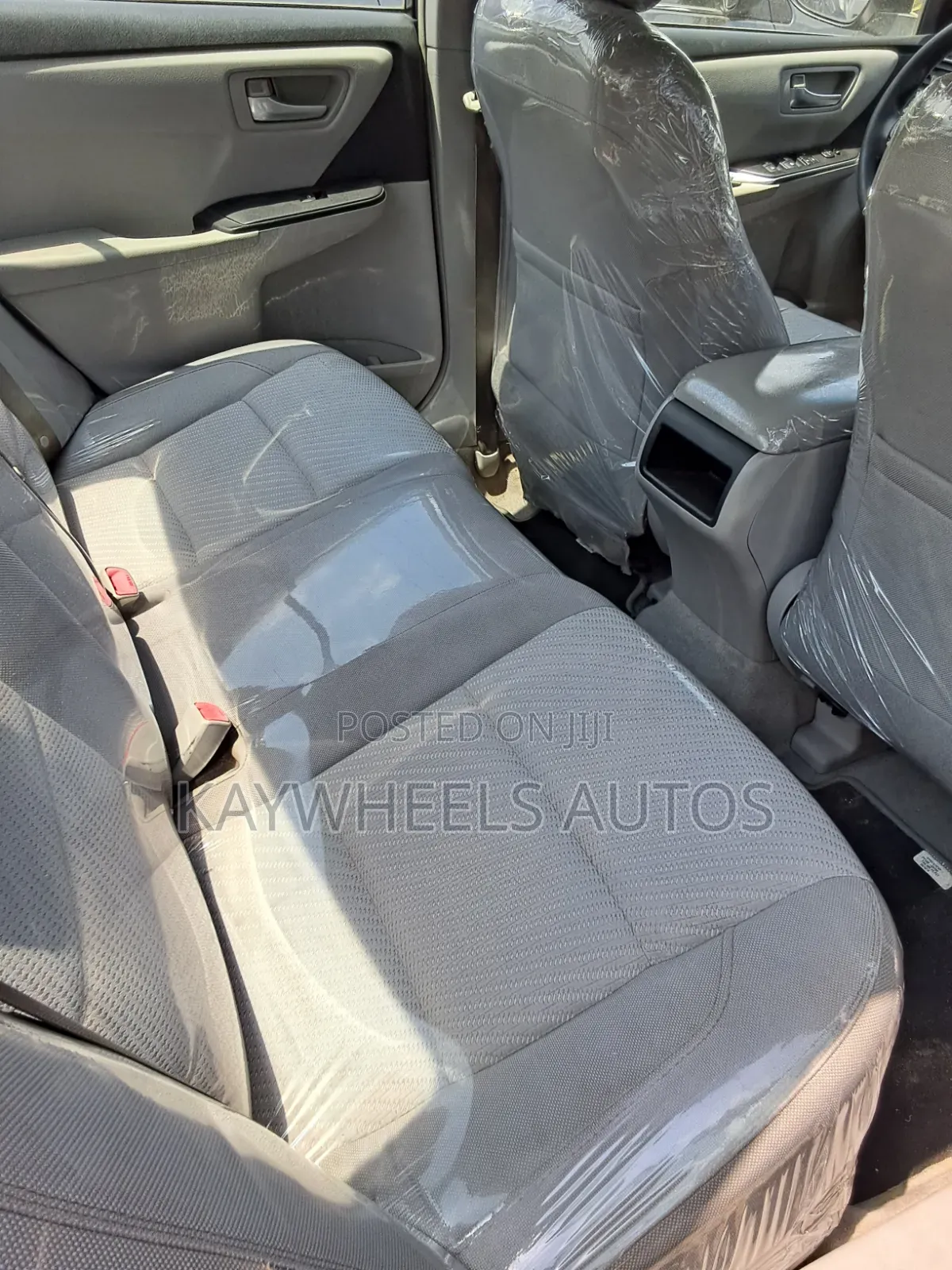 Toyota Camry LE 4dr Sedan (2.5L 4cyl 6A) 2017 Silver