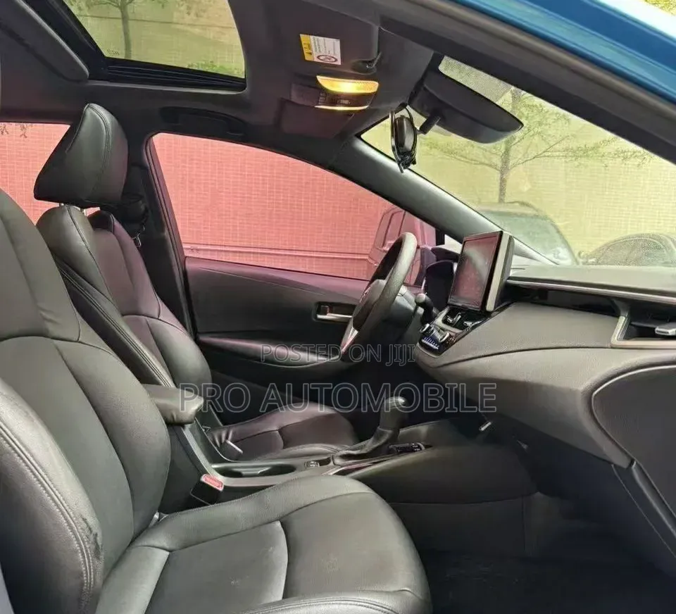 Toyota Corolla XSE 2020 Blue