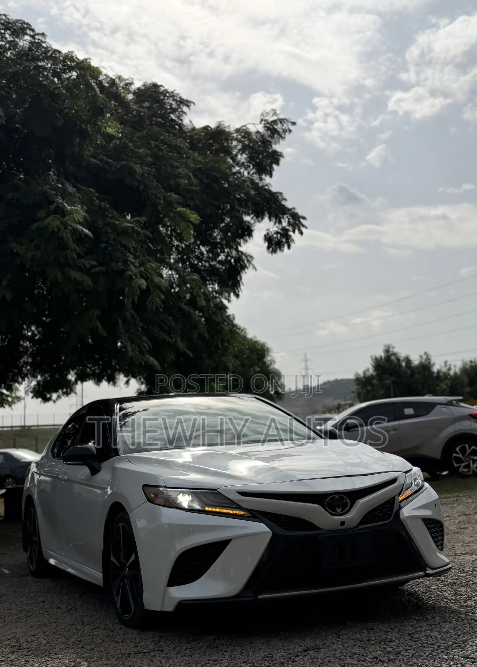 Toyota Camry XSE FWD (2.5L 4cyl 8AM) 2018 White