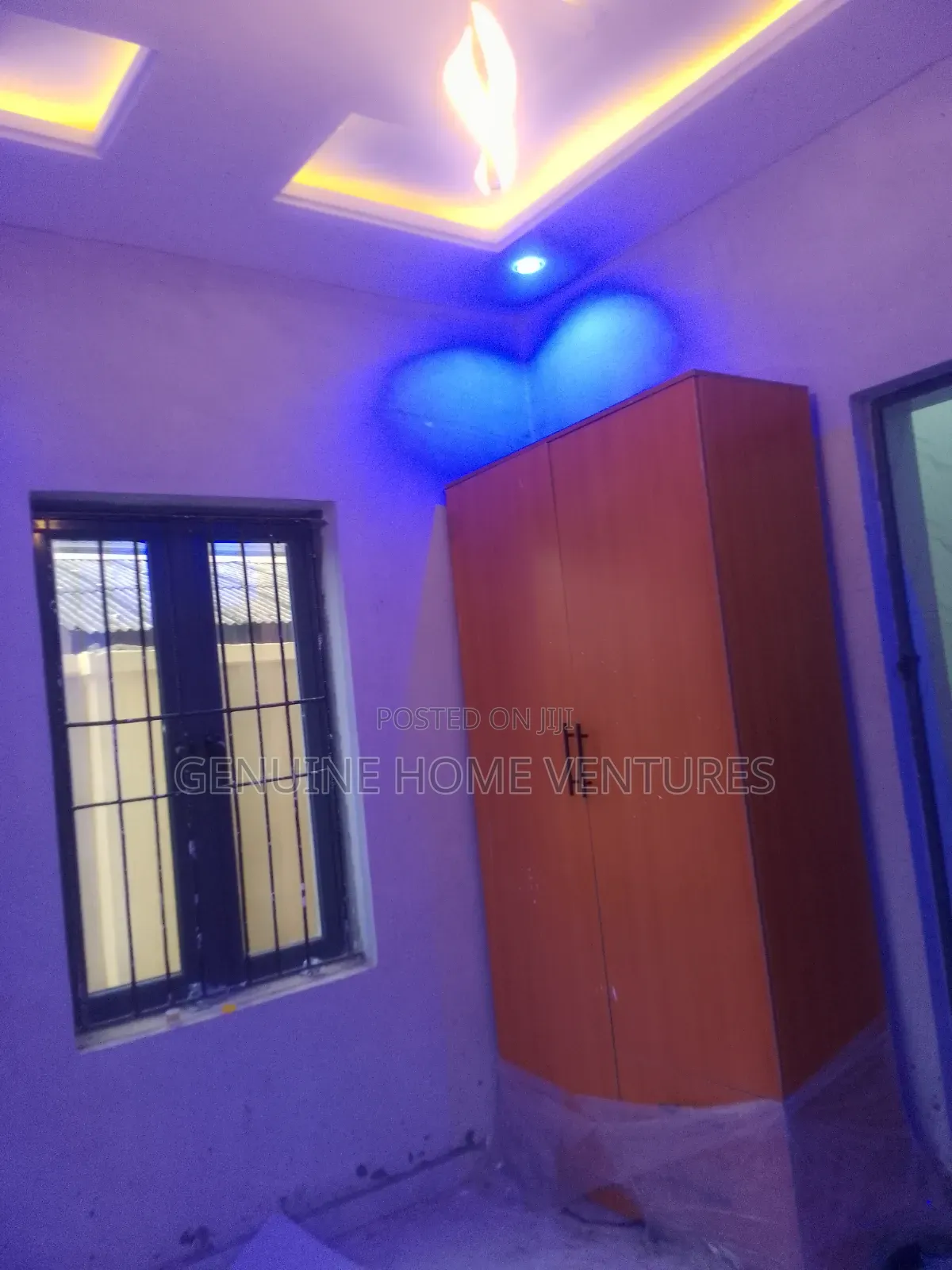 5bdrm Duplex in Agric for rent