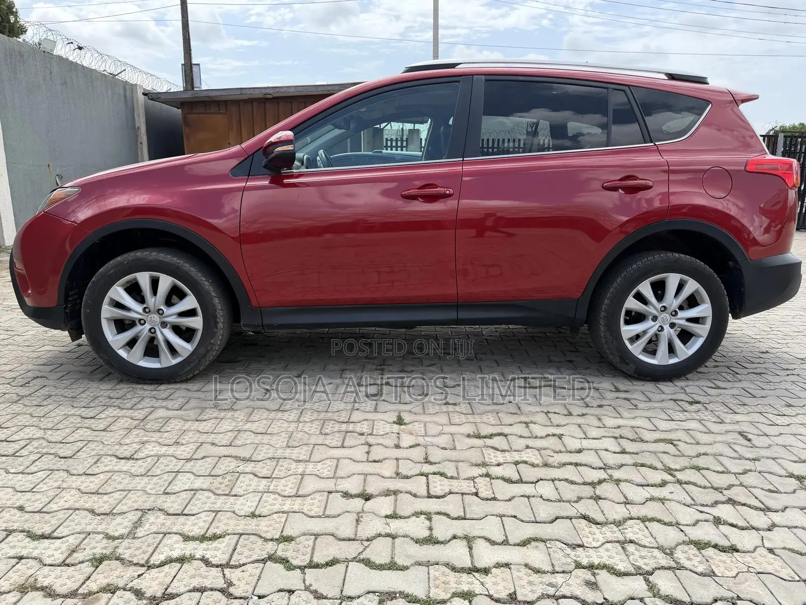 Toyota RAV4 Limited FWD (2.5L 4cyl 6A) 2016 Red