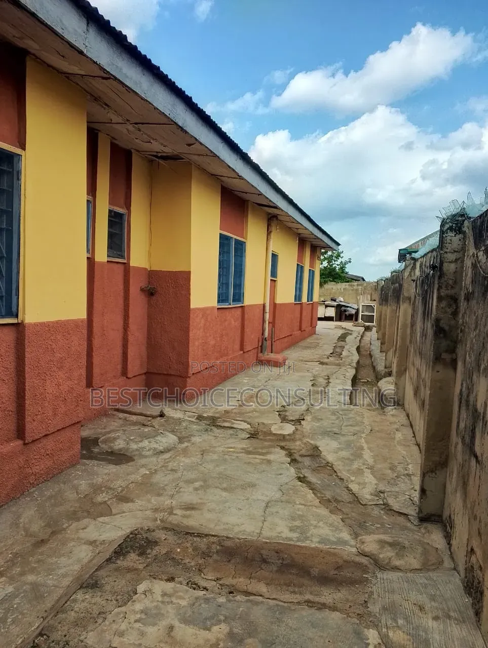 4bdrm Bungalow in Oki, Ibadan for sale