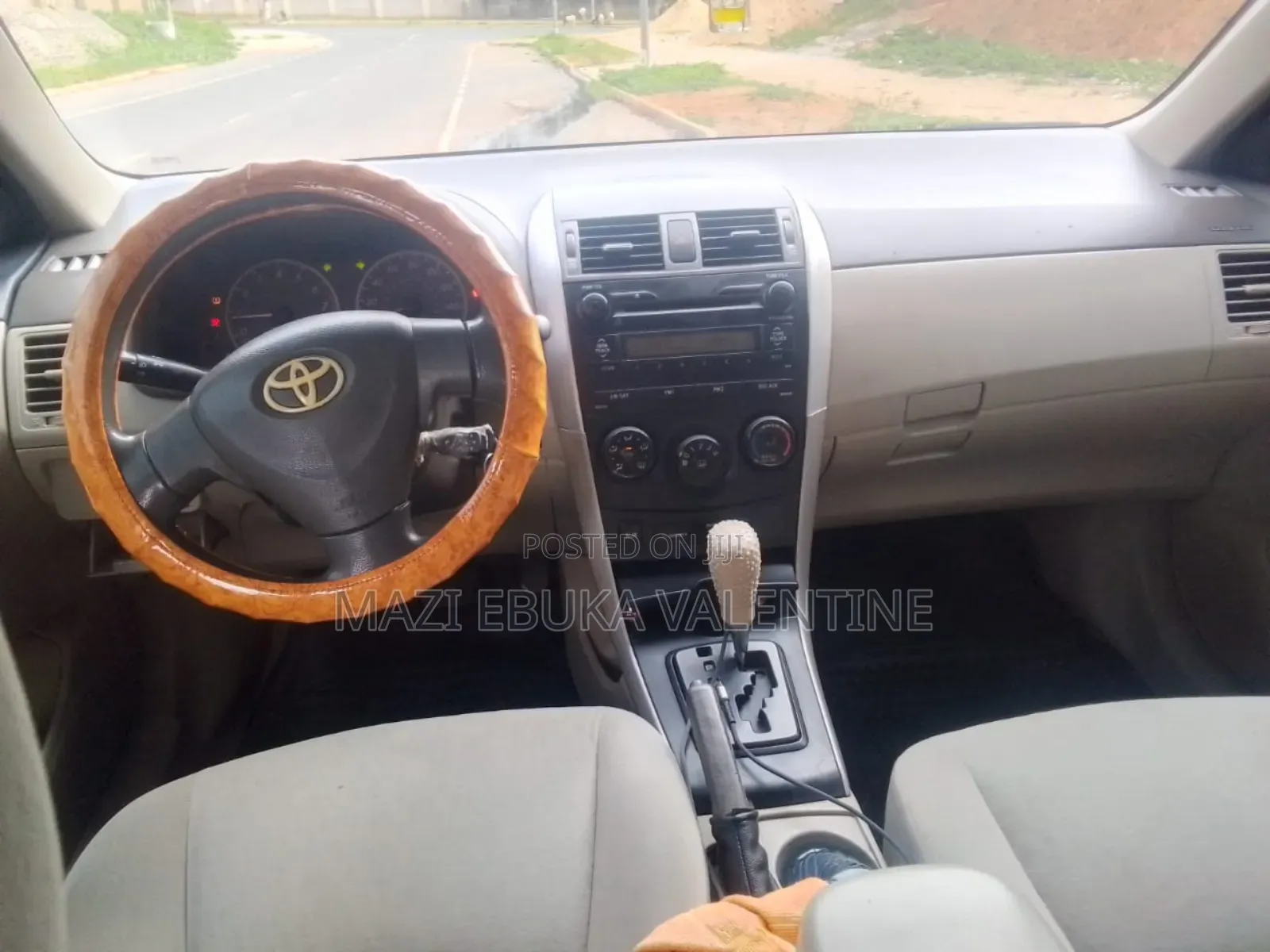 Toyota Corolla 2009 Gold