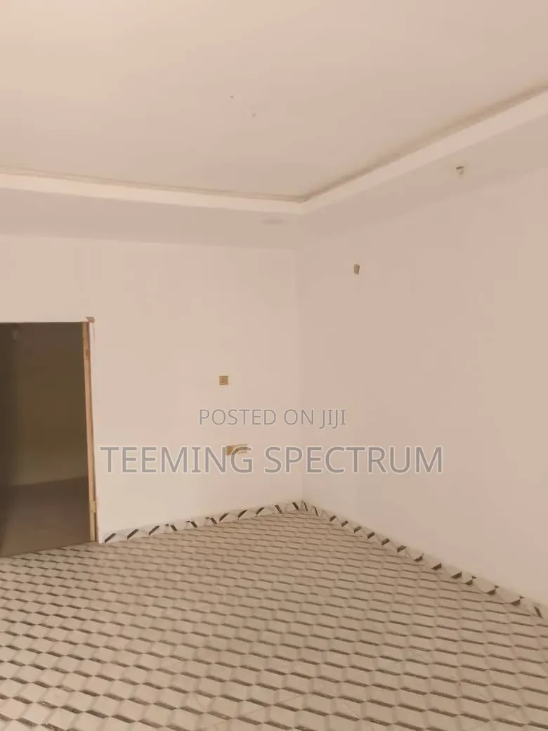2bdrm Block of Flats in Benin City for rent