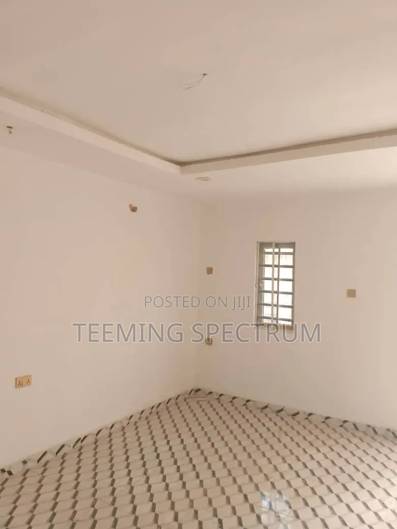 2bdrm Block of Flats in Benin City for rent